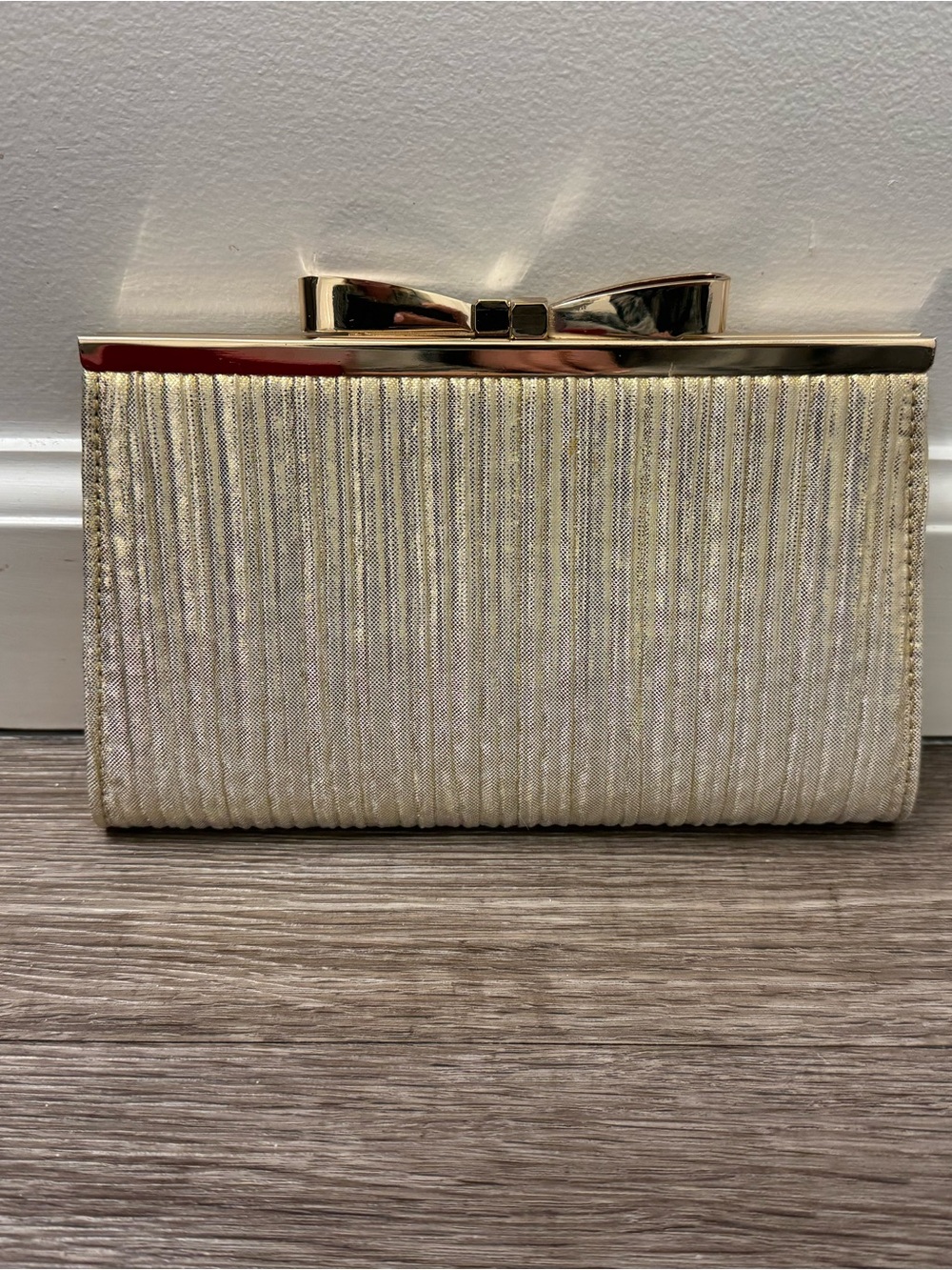 Gold Pleated Bow Clasp Evening Clutch